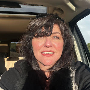 Meet your Posher, Petra